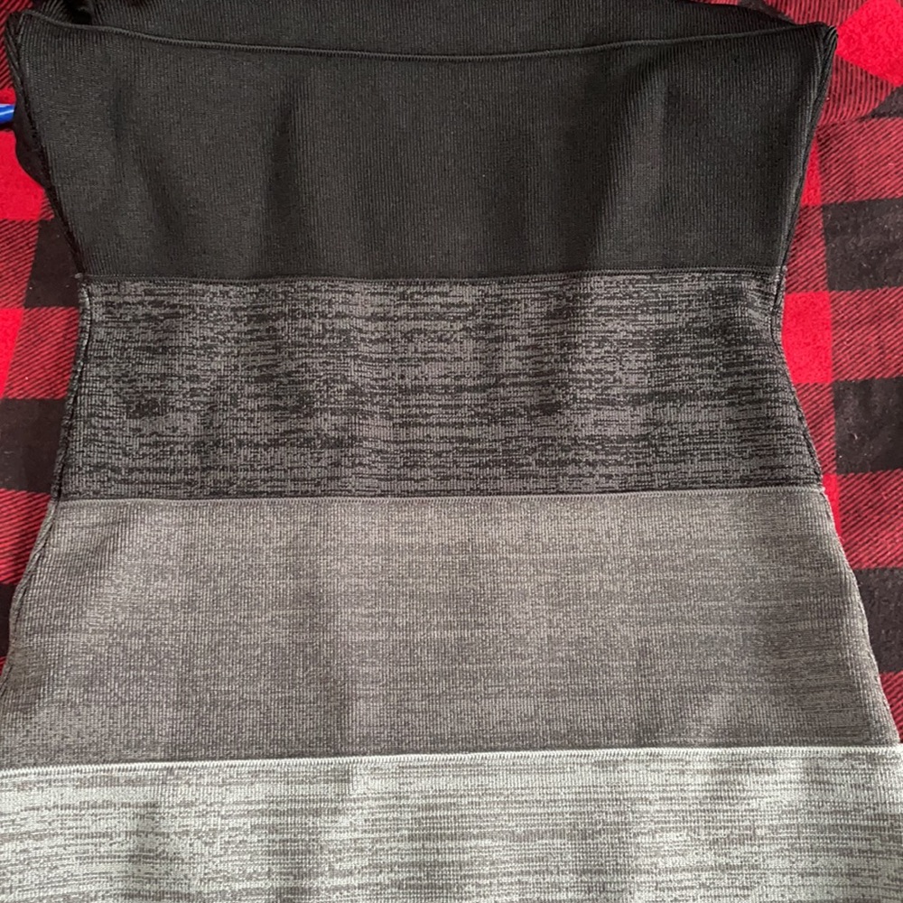 Express Customized Dress - Picture 5 of 6